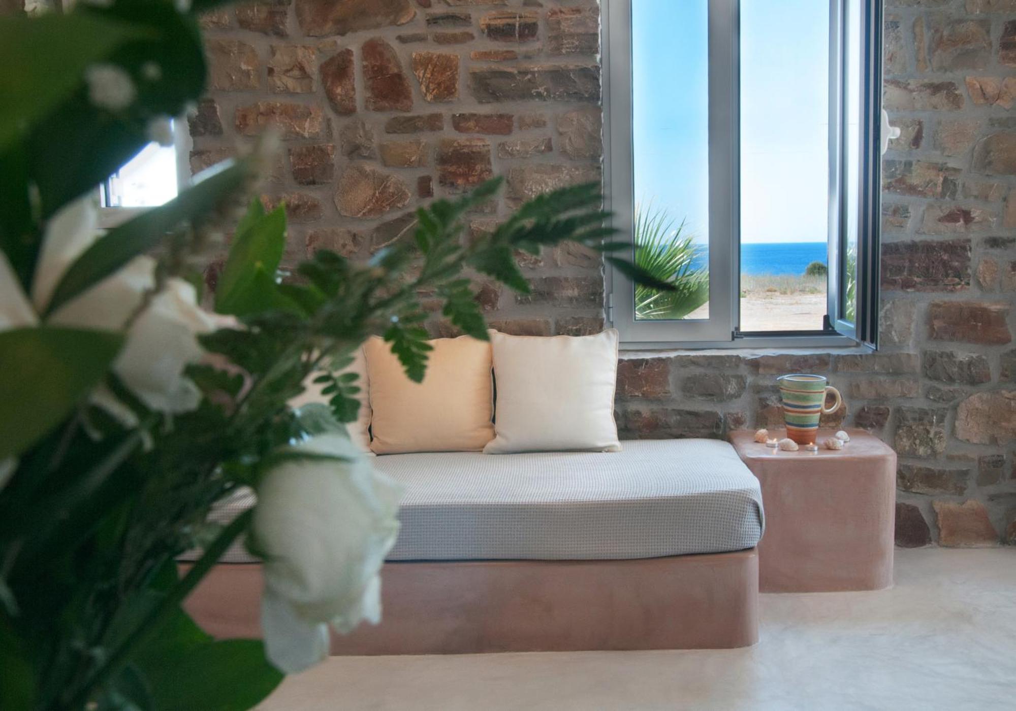 Anemes Aparthotel Avlemonas Room photo